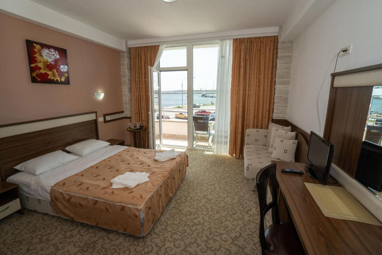 Hotel Laguna Mangalia Kültér fotó